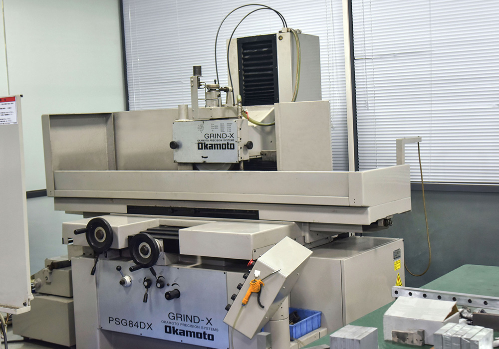 光學曲線研削盤だった